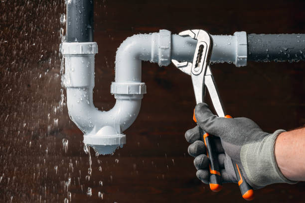Professional Drain Cleaning technician working in Grandview, OK